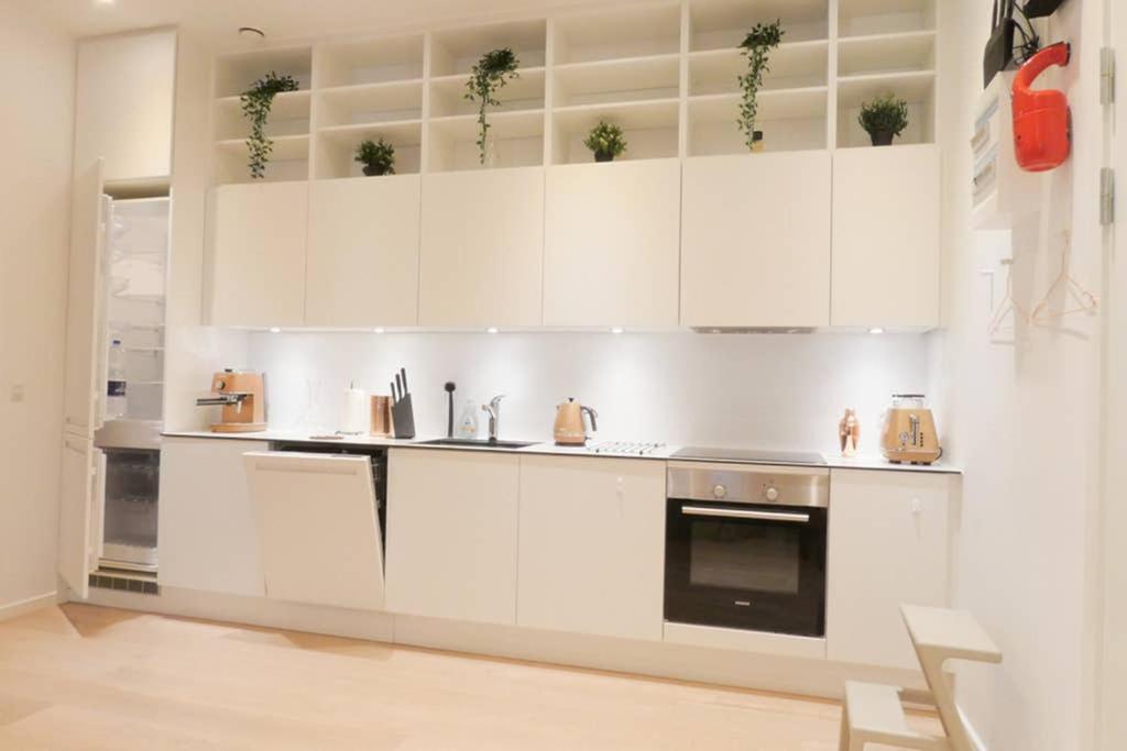 Lejlighed Exquisite Apartment, Convenient Location, 5. København
